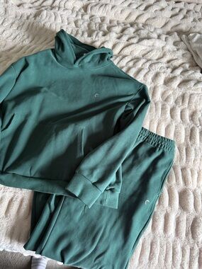 ZYIA Deep Teal Pullover Hoodie & Joggers